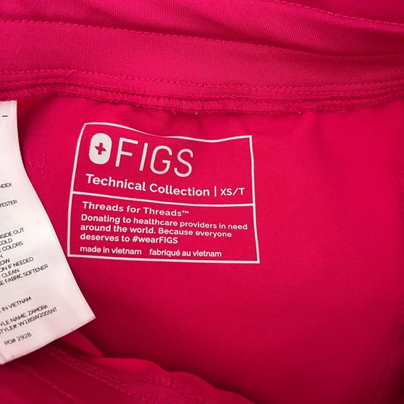 Ultra Rose Figs Scrub Set - Picture 6 of 6